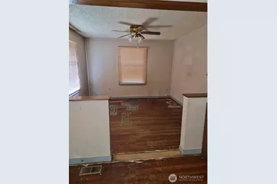 5913 57th Avenue W, University Place, WA 98408 - Photo 6