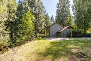 7215 NE Dolphin Dr, Bainbridge Island, WA 98110 - Photo 30