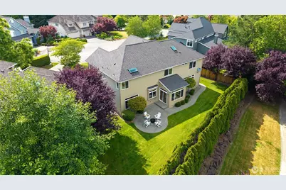 3054 205th Court NE, Sammamish, WA 98074 - Photo 32