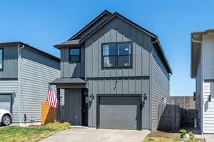 1128 N Auburn Pl, Ridgefield, WA 98642 - Photo 2