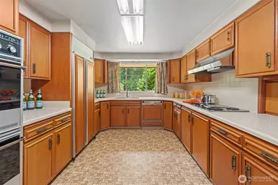 3630 122nd Place NE, Bellevue, WA 98005 - Photo 8