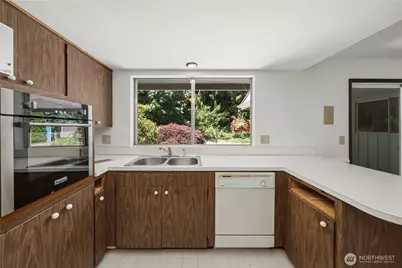 2520 54th Street NW, Gig Harbor, WA 98335 - Photo 14