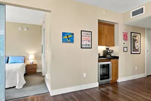 820 Blanchard St, Seattle, WA 98121 - Photo 6