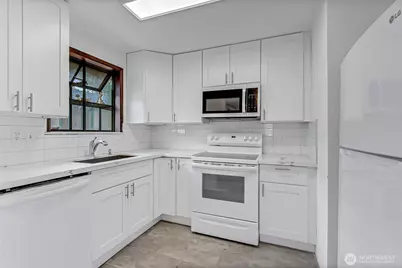 1318 S 82nd Street, Tacoma, WA 98408 - Photo 6