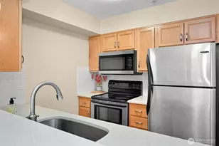 960 Harris Ave, Bellingham, WA 98225 - Photo 10