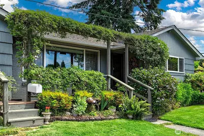4854 47th Avenue SW, Seattle, WA 98116 - Photo 4