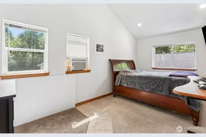 43802 24th Avenue E, Eatonville, WA 98382 - Photo 12