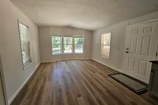 100 E Kilmarnock Rd, Shelton, WA 98584 - Photo 2
