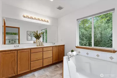 19414 77th Place NE, Kenmore, WA 98028 - Photo 18