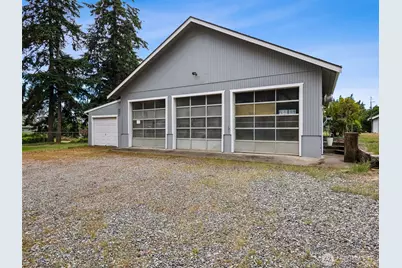 11122 46th Street E, Edgewood, WA 98372 - Photo 2