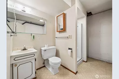 11122 46th Street E, Edgewood, WA 98372 - Photo 18