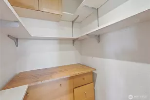 2100 3rd Ave, Seattle, WA 98121 - Photo 16
