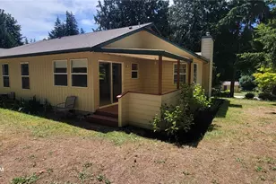2817 Huckleberry Ln, Camano Island, WA 98282 - Photo 4
