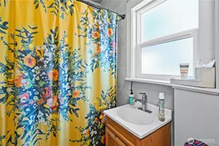 1901 N Fife St, Tacoma, WA 98406 - Photo 10