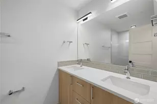 7011 9th Ave NE, Seattle, WA 98115 - Photo 16