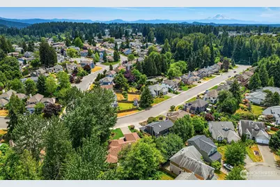 1815 Field Avenue NE, Renton, WA 98059 - Photo 38