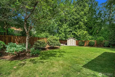 1815 Field Avenue NE, Renton, WA 98059 - Photo 28