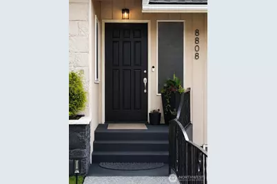 8808 Monte Cristo Drive, Everett, WA 98208 - Photo 2