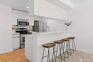 2600 2nd Ave, Seattle, WA 98121 - Photo 4