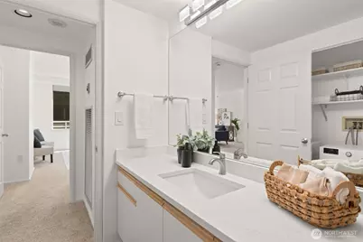 2600 2nd Avenue #302, Seattle, WA 98121 - Photo 20