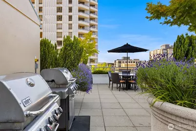 2600 2nd Avenue #302, Seattle, WA 98121 - Photo 32