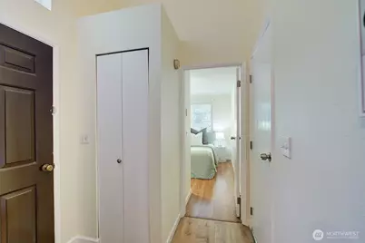 662 156th Avenue NE, Bellevue, WA 98007 - Photo 16