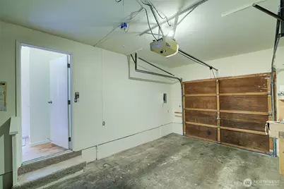 662 156th Avenue NE, Bellevue, WA 98007 - Photo 2