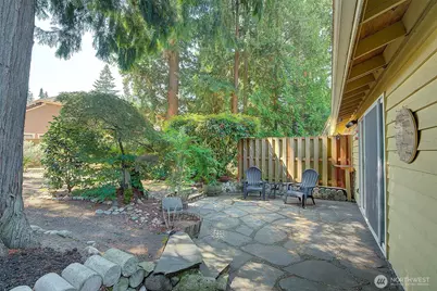 662 156th Avenue NE, Bellevue, WA 98007 - Photo 28