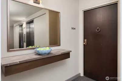 1120 Spring Street #504, Seattle, WA 98104 - Photo 2