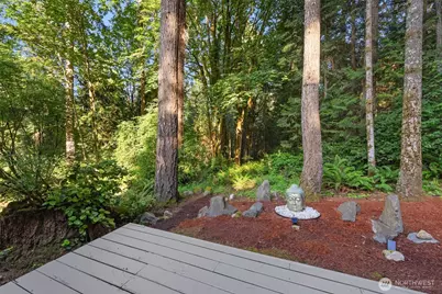 8480 Hansen Road NE, Bainbridge Island, WA 98110 - Photo 16