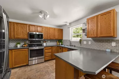 21 NE Admiral Drive, Belfair, WA 98528 - Photo 8