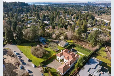 9404 NE 32nd Street, Clyde Hill, WA 98004 - Photo 8