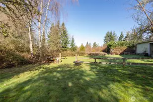 9404 NE 32nd St, Clyde Hill, WA 98004 - Photo 4