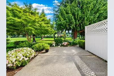 2009 Mill Pointe Drive SE, Bothell, WA 98012 - Photo 26