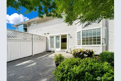 2009 Mill Pointe Drive SE, Bothell, WA 98012 - Photo 24