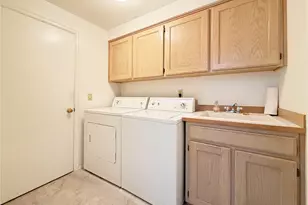 2009 Mill Pointe Dr SE, Bothell, WA 98012 - Photo 22