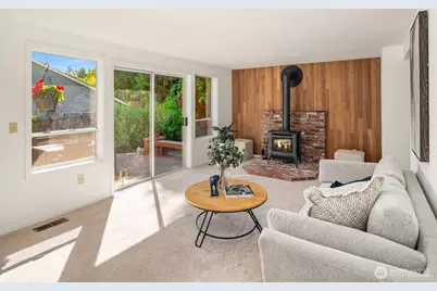 4230 205th Place NE, Sammamish, WA 98074 - Photo 8