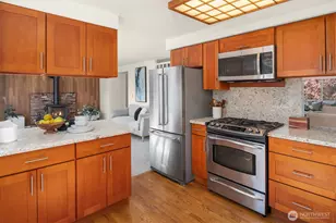4230 205th Pl NE, Sammamish, WA 98074 - Photo 10