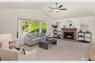 4230 205th Place NE, Sammamish, WA 98074 - Photo 2