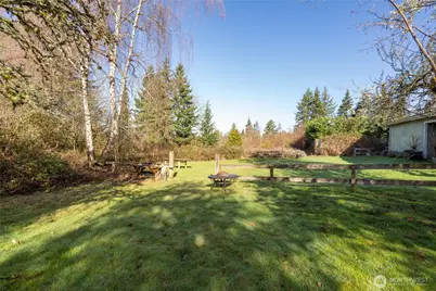 9406 NE 32nd Street, Clyde Hill, WA 98004 - Photo 4