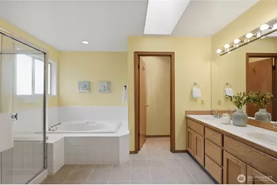 18710 139th Way SE, Renton, WA 98058 - Photo 26