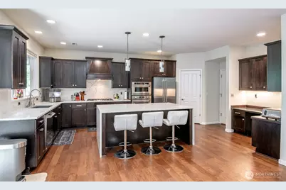 18930 179th Place SE, Renton, WA 98058 - Photo 10
