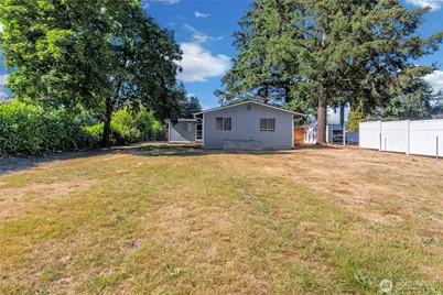 970 Johns Road E, Tacoma, WA 98445 - Photo 22