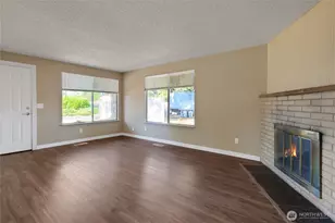 970 Johns Rd E, Tacoma, WA 98445 - Photo 8