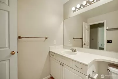 18501 SE Newport Way #M352, Issaquah, WA 98027 - Photo 12