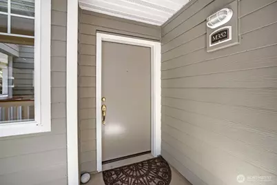 18501 SE Newport Way #M352, Issaquah, WA 98027 - Photo 4