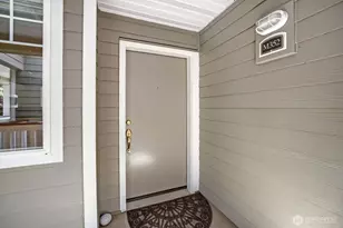 18501 SE Newport Way, Issaquah, WA 98027 - Photo 4