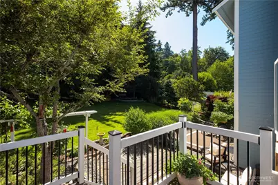 8189 Whidbey Drive, Clinton, WA 98236 - Photo 28