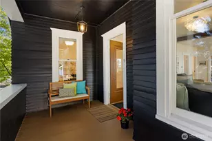907 NE 72nd St, Seattle, WA 98115 - Photo 4