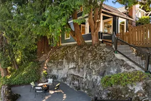 907 NE 72nd St, Seattle, WA 98115 - Photo 2